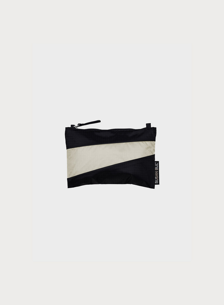 The New Pouch 詳細画像 Black & Cloud 1