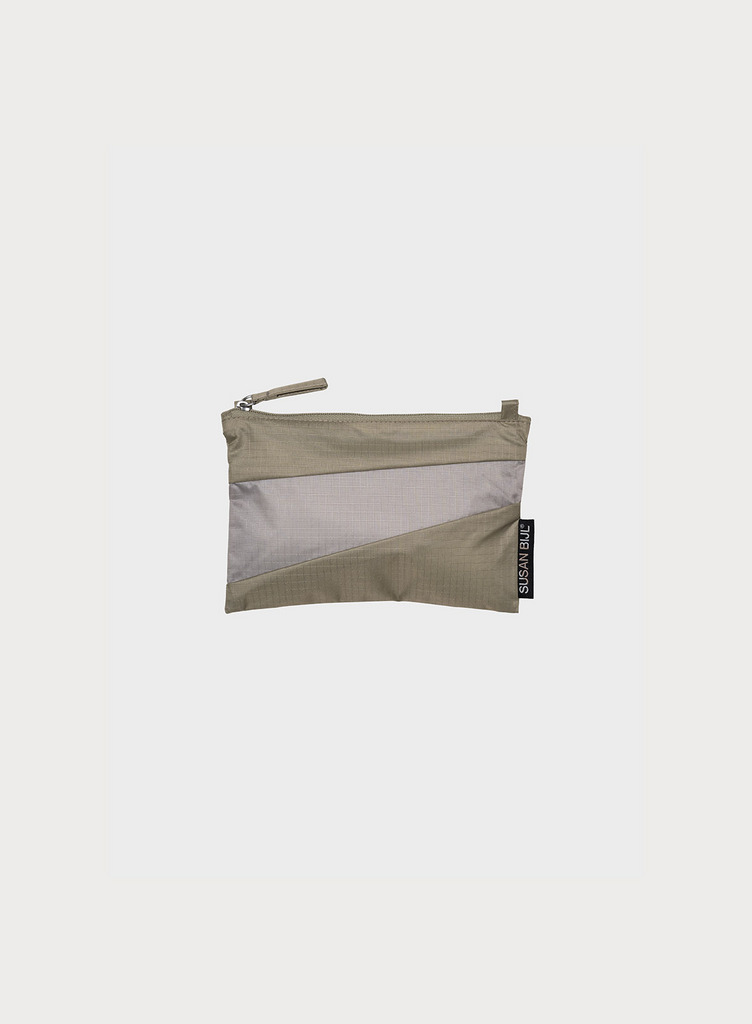 The New Pouch 詳細画像 Clay & Agaat 1