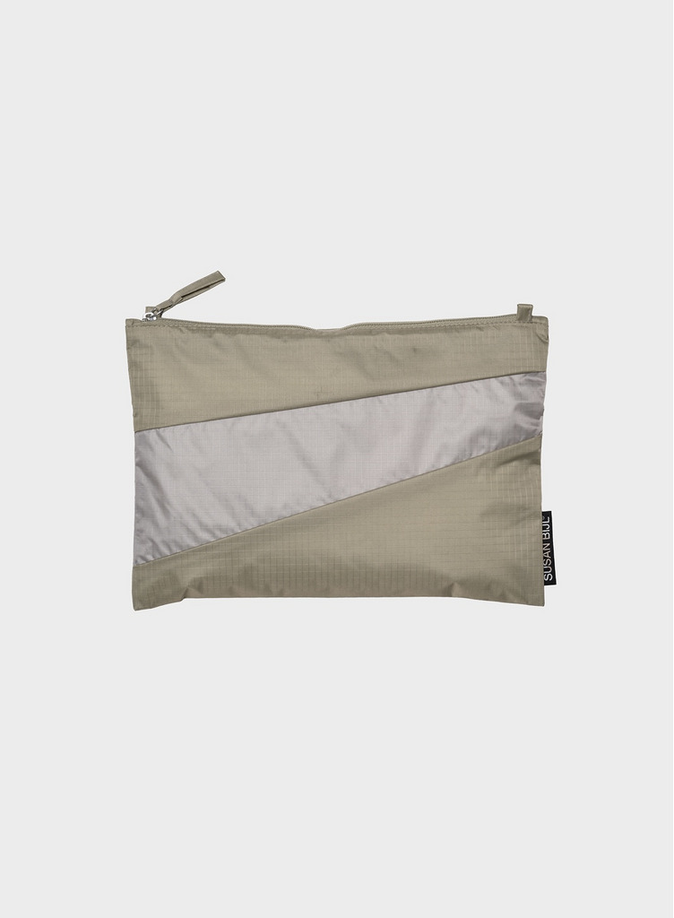 The New Pouch 詳細画像 Clay & Agaat 1