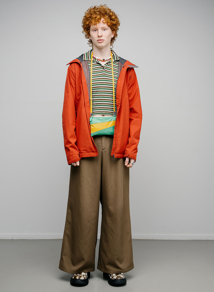 The New Pouch 詳細画像 Holly Green & Calendula 3