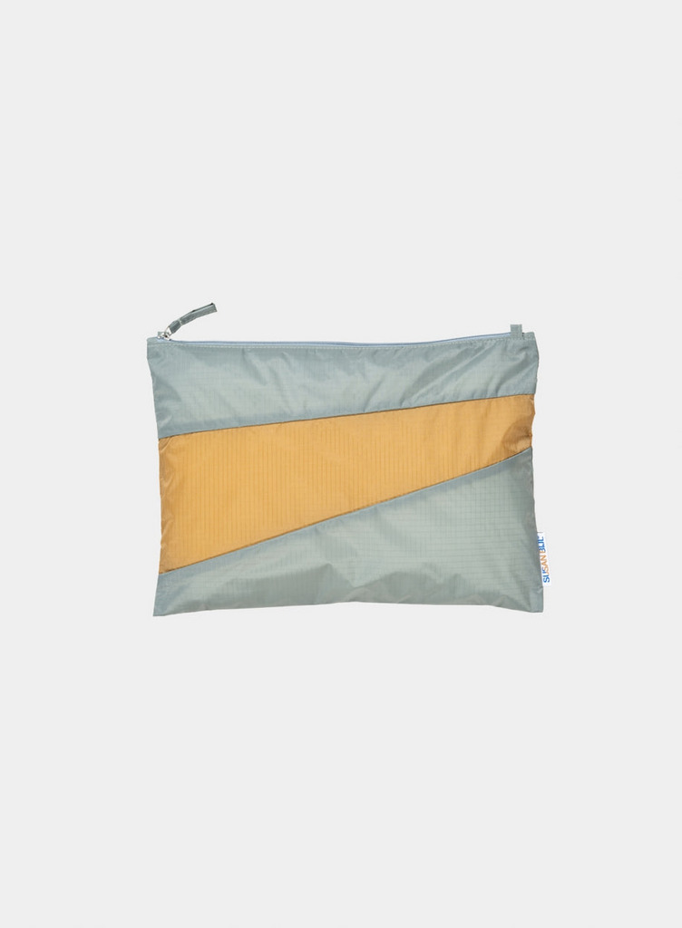 The New Pouch 詳細画像 Grey & Camel 1