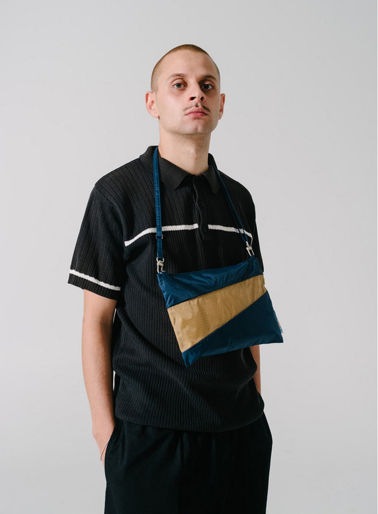 The New Pouch 詳細画像 Navy & Camel 2