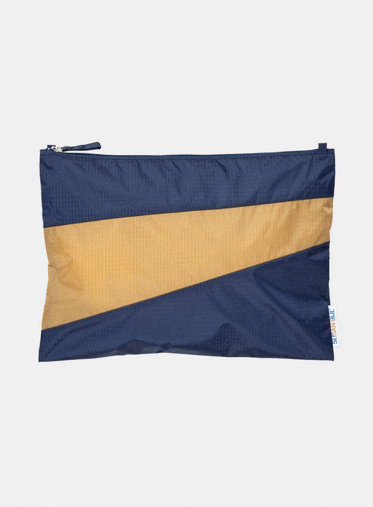 The New Pouch 詳細画像 Navy & Camel 1